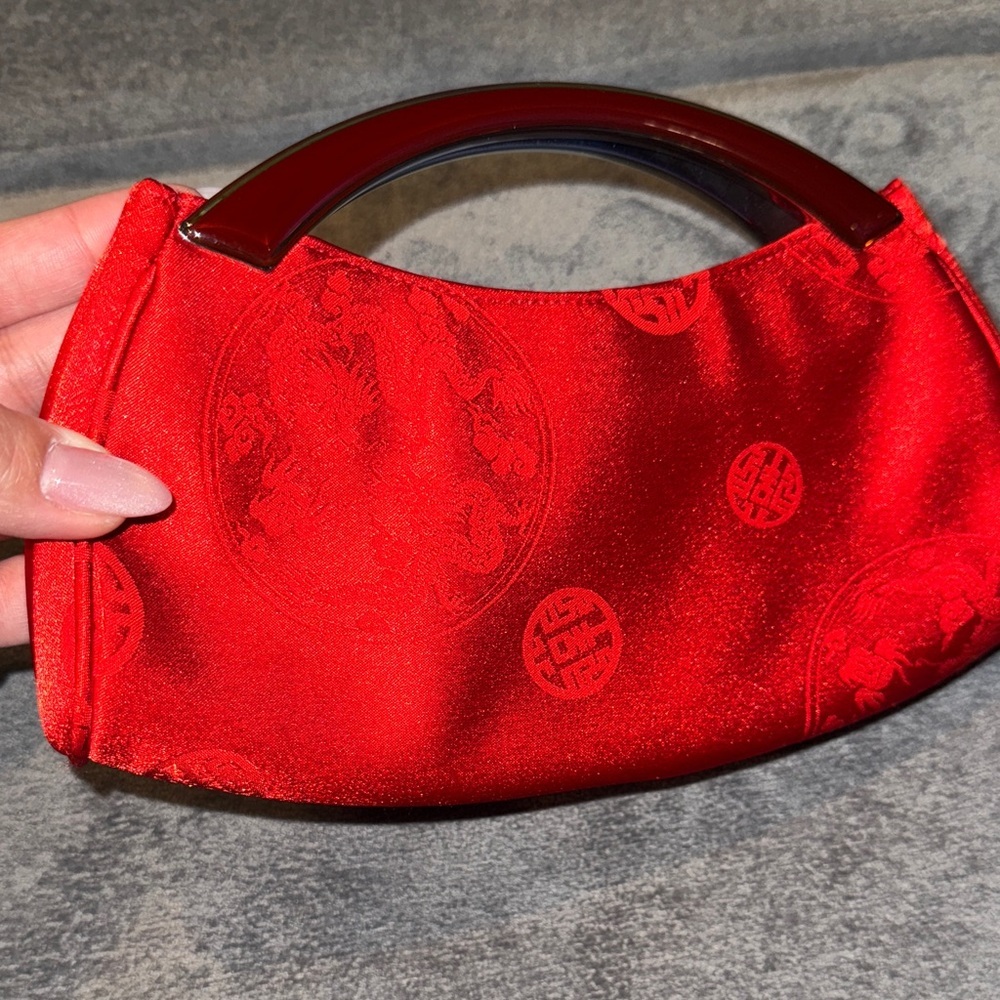 Elegant Red Asian Inspired Clutch with Silver Handle - Picture 4 of 16